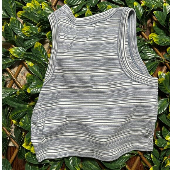 Madewell Supima Rib Cutawat Crop Tank in Blue White Stripe Size Medium NWT - Picture 6 of 7
